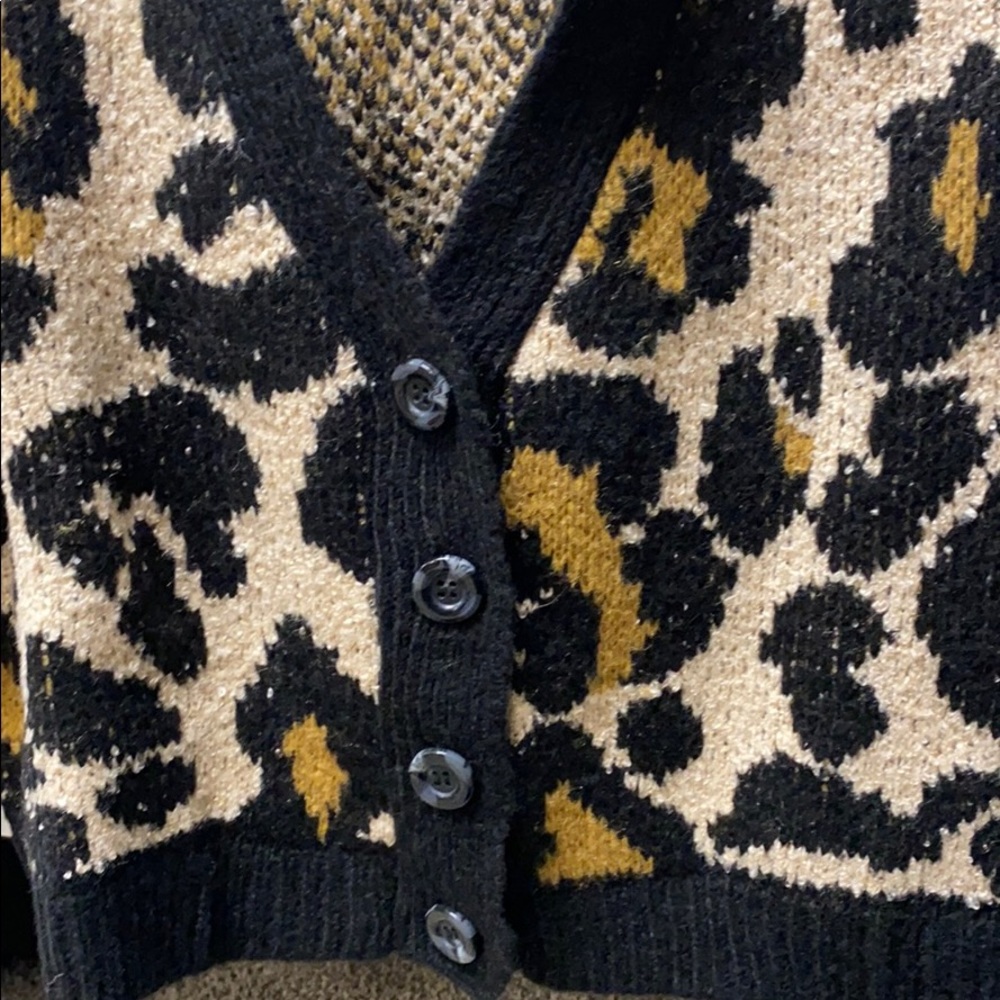 Sweater - Picture 3 of 4